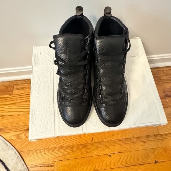 The Balenciaga Python Sneaker - Picture 5 of 6